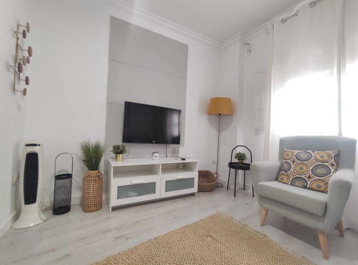 Covadonga Suite Home Севиля Екстериор снимка